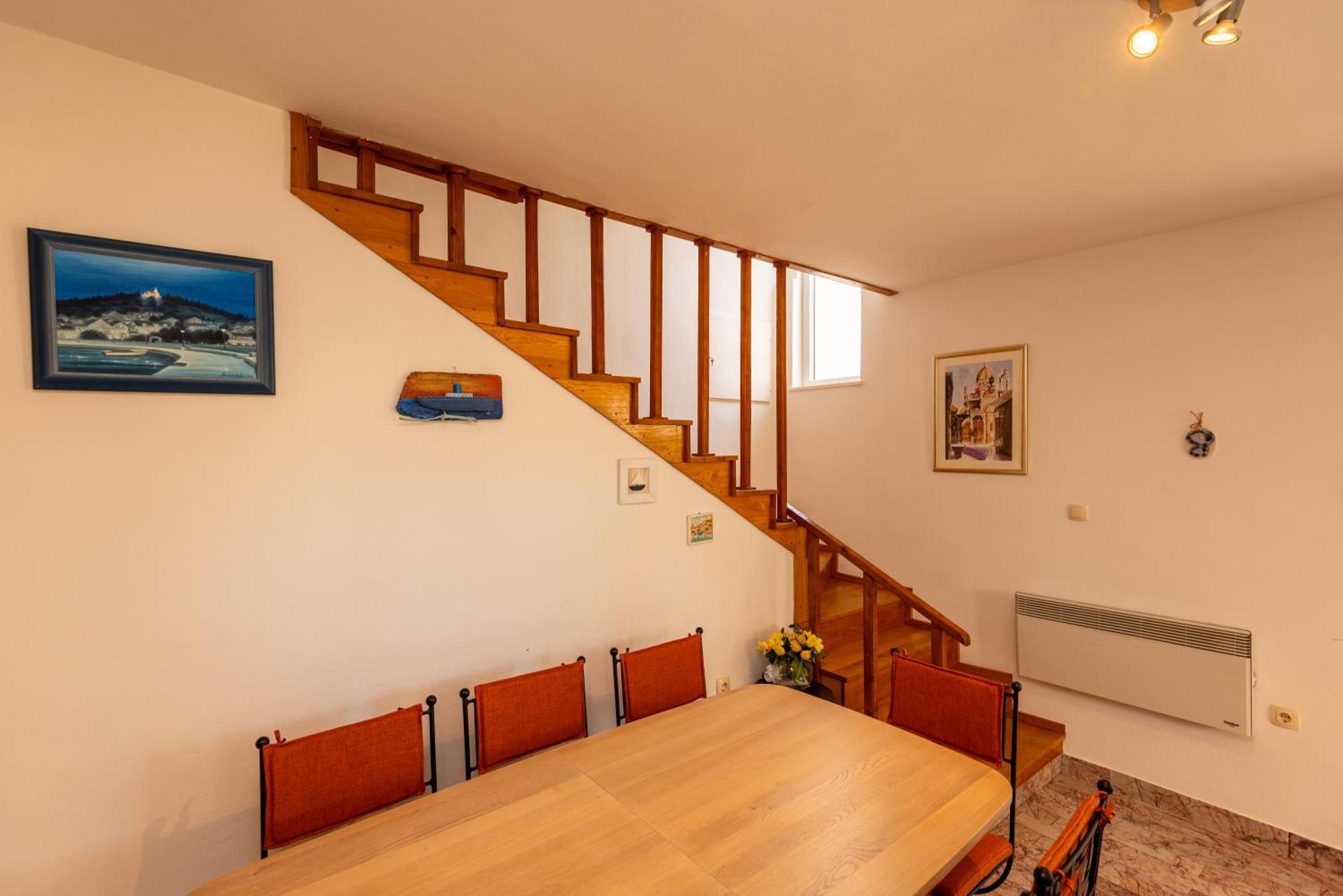 Holiday Home Dolphin ยาดริยา ภายนอก รูปภาพ